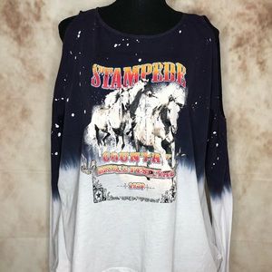 I.O.C. By Icons Cole shoulder shirt sz Medium